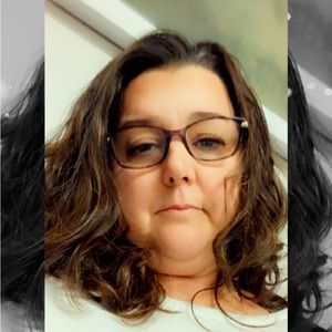 Meet your Posher, Denise